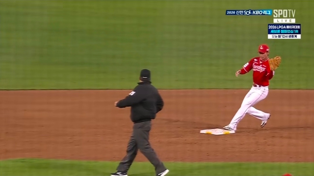 eFhzRW.jpg