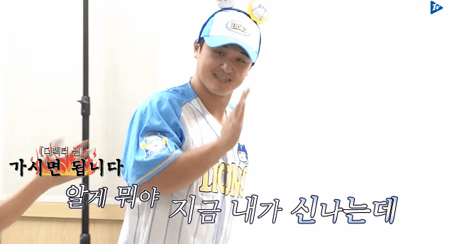 AISelect_20250805_130314_YouTube.gif