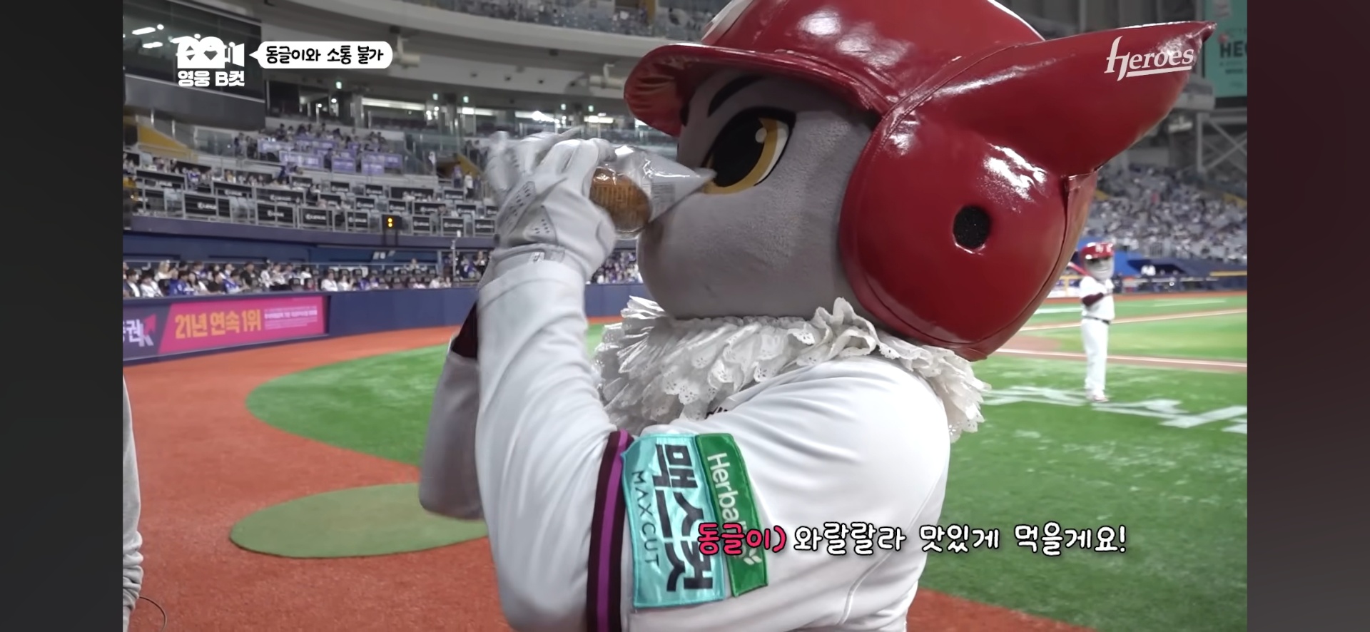 Screenshot_20260504_183757_YouTube.jpg
