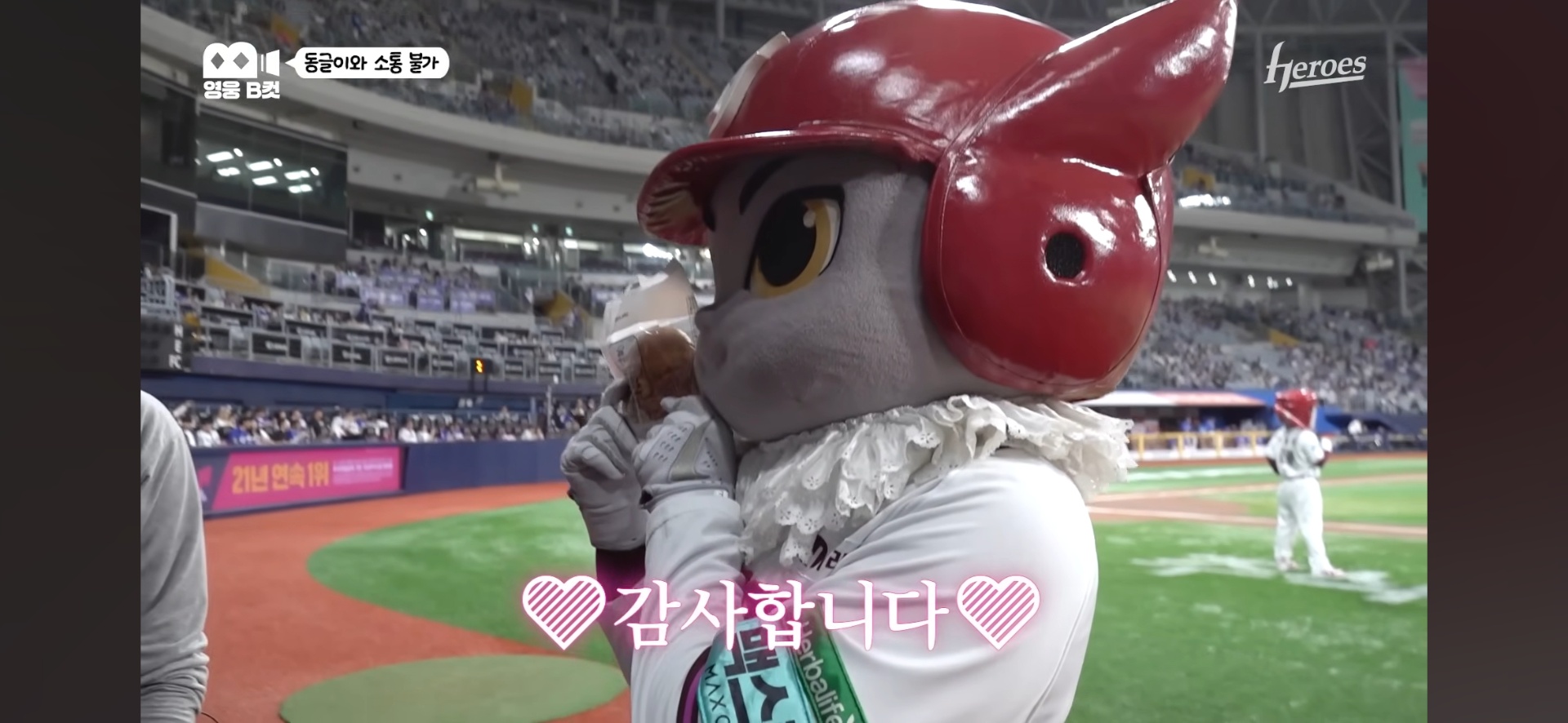 Screenshot_20260504_183752_YouTube.jpg