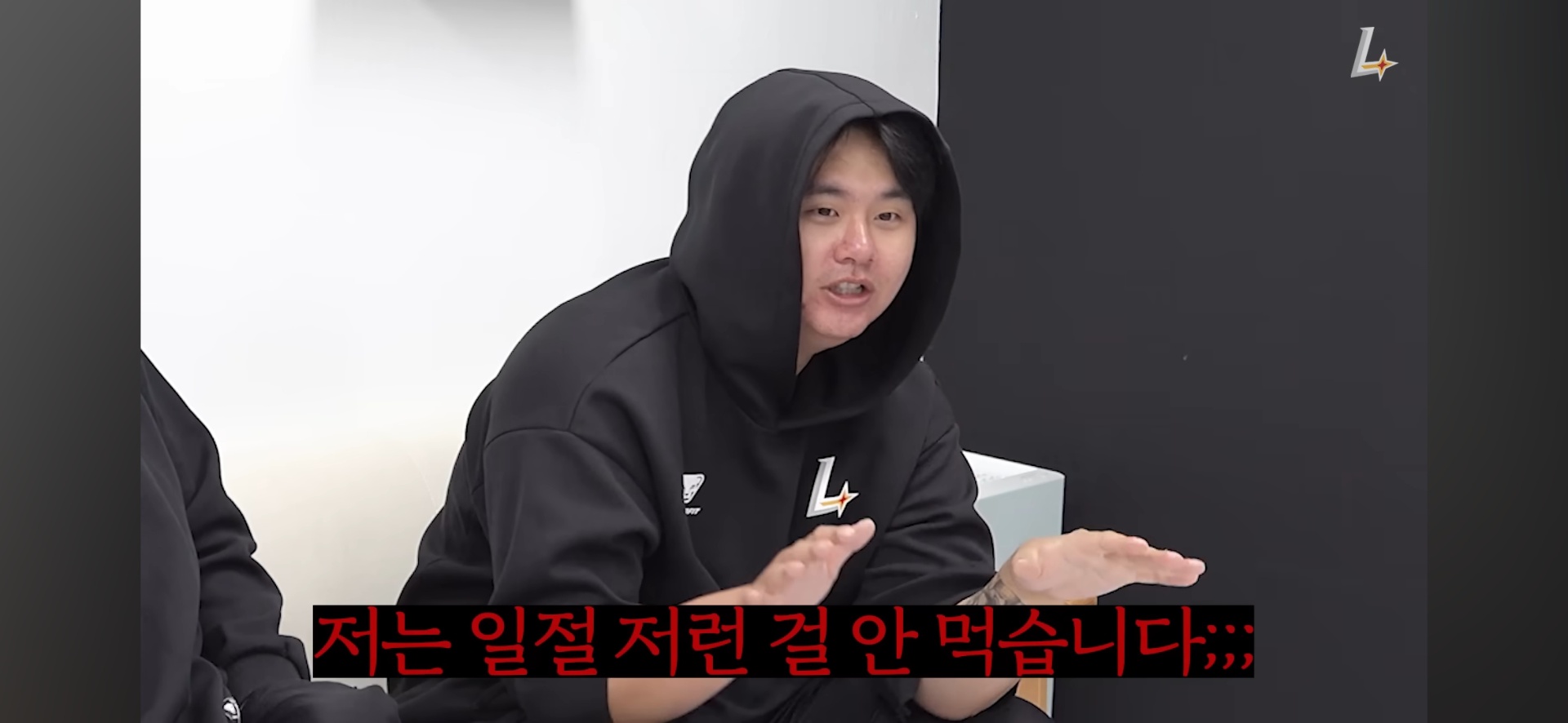 Screenshot_20260422_072738_YouTube.jpg