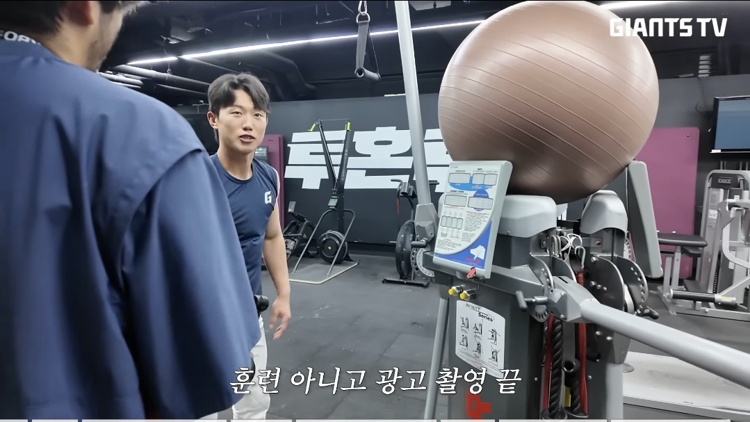 Screenshot_20260808_201644_YouTube.jpg
