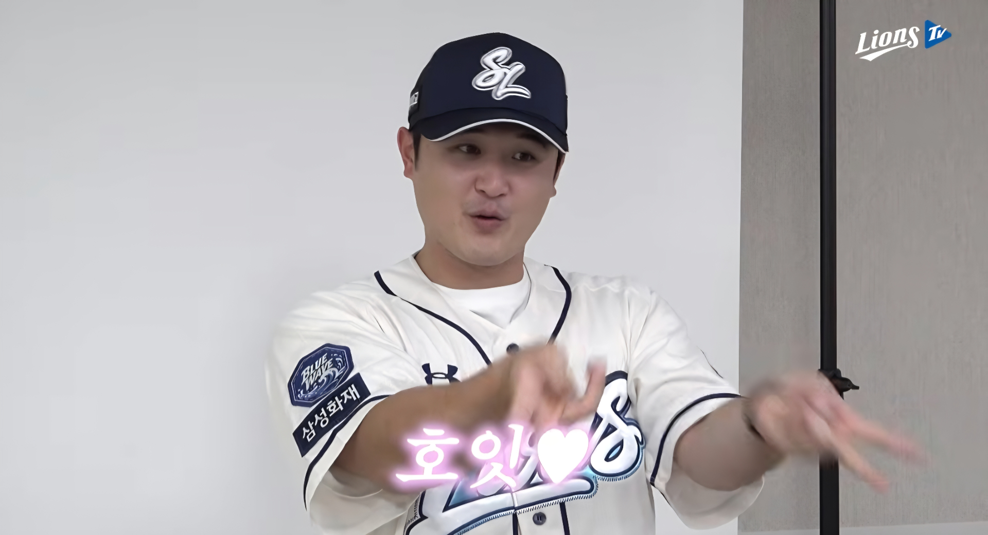 Screenshot_20260803_185219_YouTube.jpg
